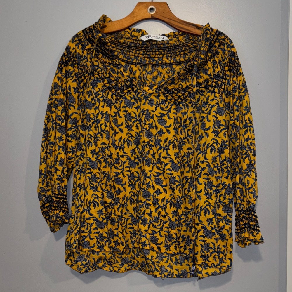 Zara Women's Top in Yellow and Blue Floral